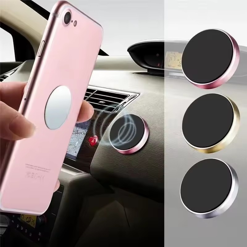 Phone Stand Aluminum - 磁石式の車載用スマートフォンホルダー。ダッシュボードや壁に取り付け可能な汎用タイプ。アルミニウム合金製で、強力な磁石と粘着テープを使用。